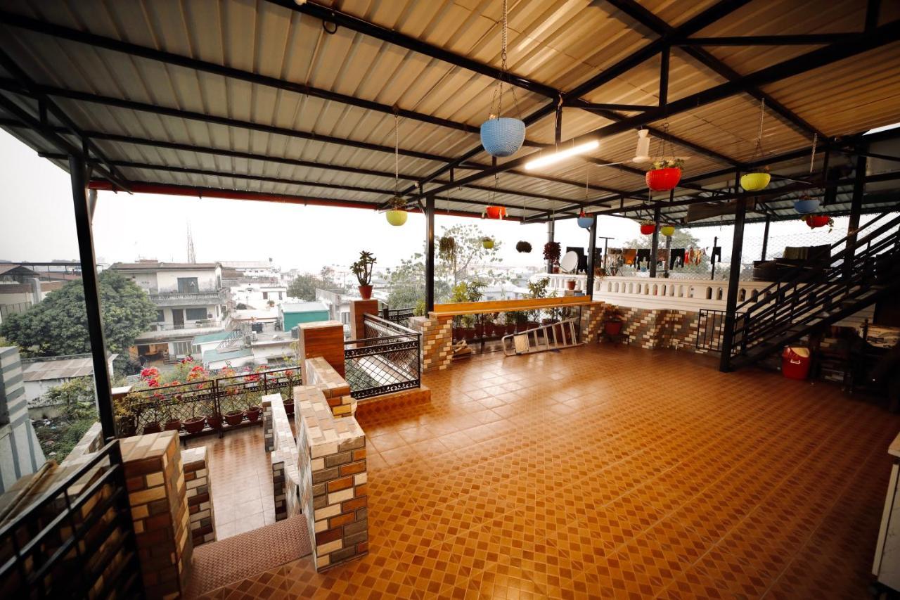 The Location, A Penthouse Hotel Dehradun Exterior foto